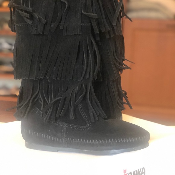 Girls Minnetonka Boots - Picture 6 of 6